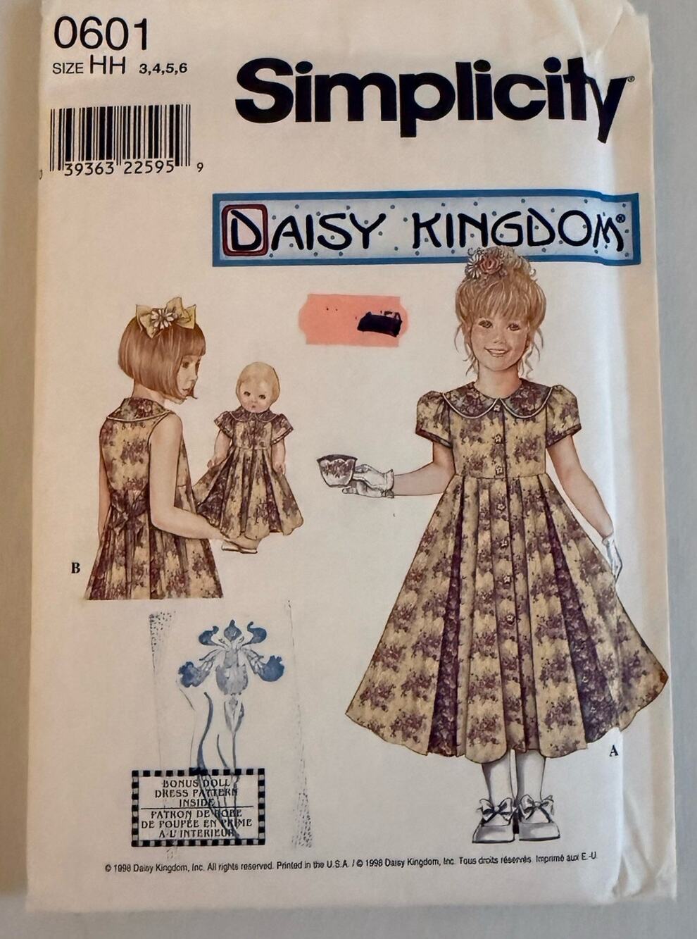 Simplicity 8561 Size 3-6 Daisy Kingdom Child's Dress and 18" Doll Clothes